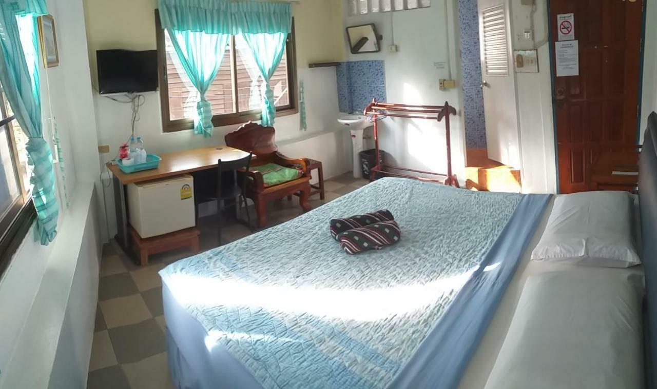 Residence House Trat Exterior photo